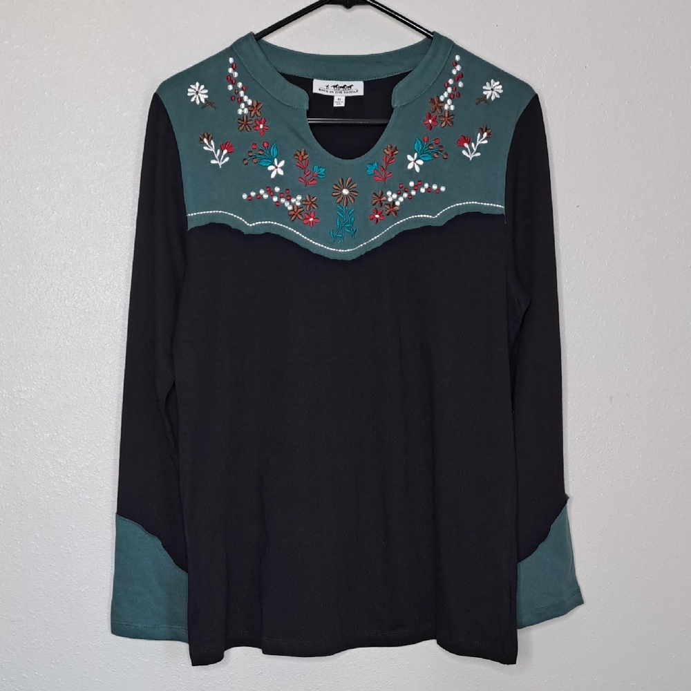 Back In The Saddle Embroidered Floral Western Shirt Women's Sz Medium